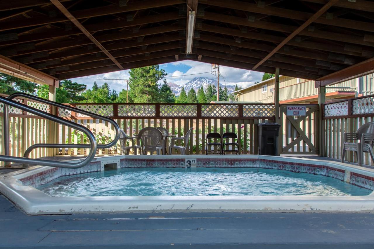 Swiss Holiday Lodge Mount Shasta Zewnętrze zdjęcie